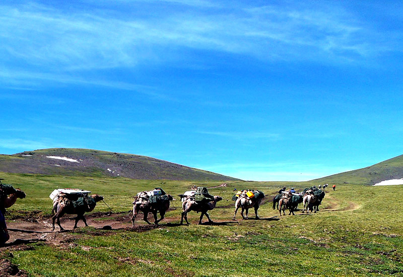 Trekking in Altai Tavan bogd national park